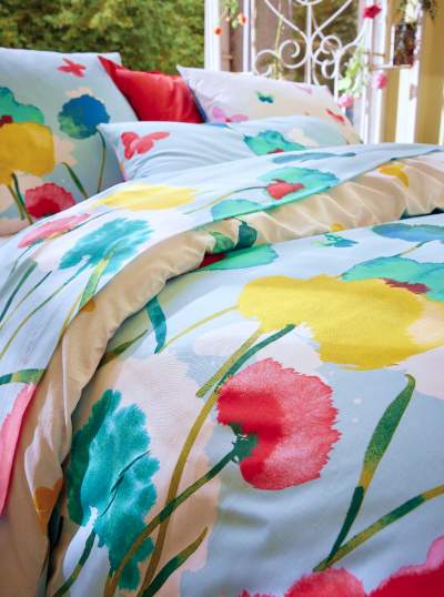 Motifs Couché dans les fleurs